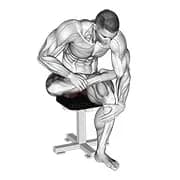 Piriformis-Dehnung im Sitzen